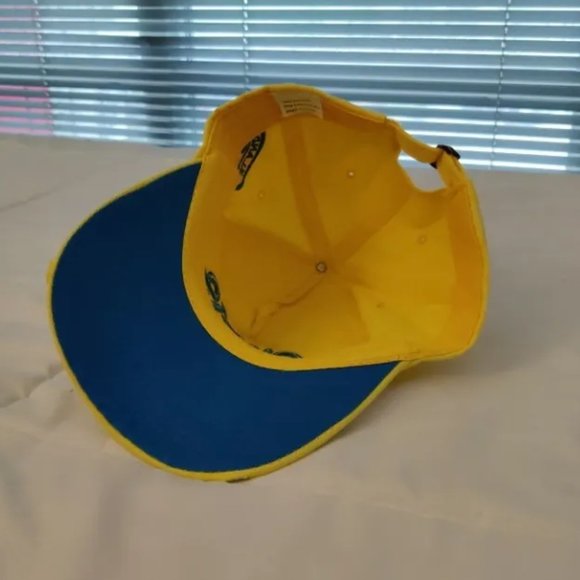 Yellow Cap - Picture 3 of 3